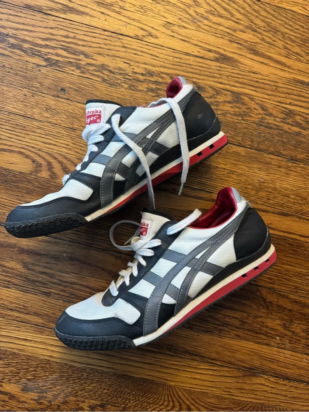 Onitsuka Tiger by Asics White Black Gray with Red Accent Men's Sneakers - Picture 5 of 11